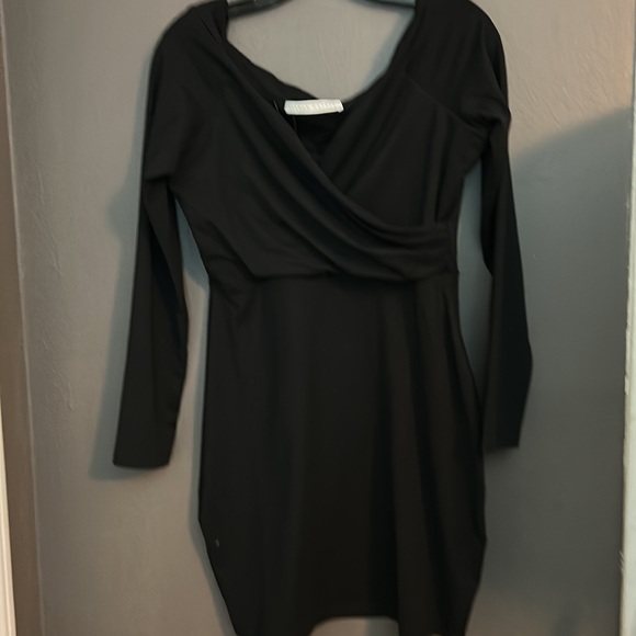 SUSANA MONICO NWT Black, long sleeves mini dress. Size: XLG - Picture 7 of 7